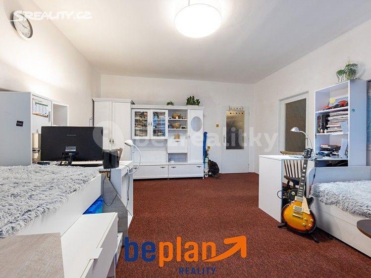 Prodej bytu 2+1 63 m², Šumavská, Karlovy Vary, Karlovarský kraj