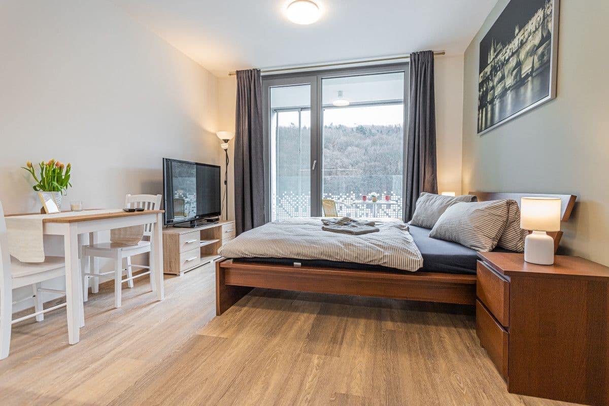 Pronájem bytu 35 m², Hlaváčkova, Praha, Praha Pronájem bytu 35 m², Hlaváčkova, Praha, Praha