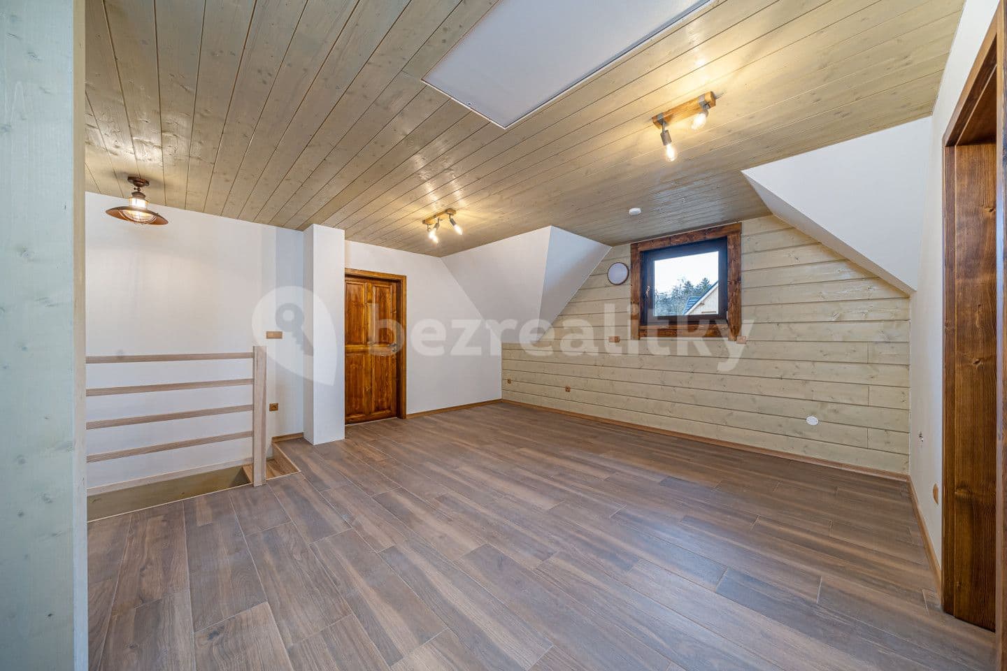 Prodej domu 180 m², pozemek 1.078 m², Nový Hrozenkov, Zlínský kraj