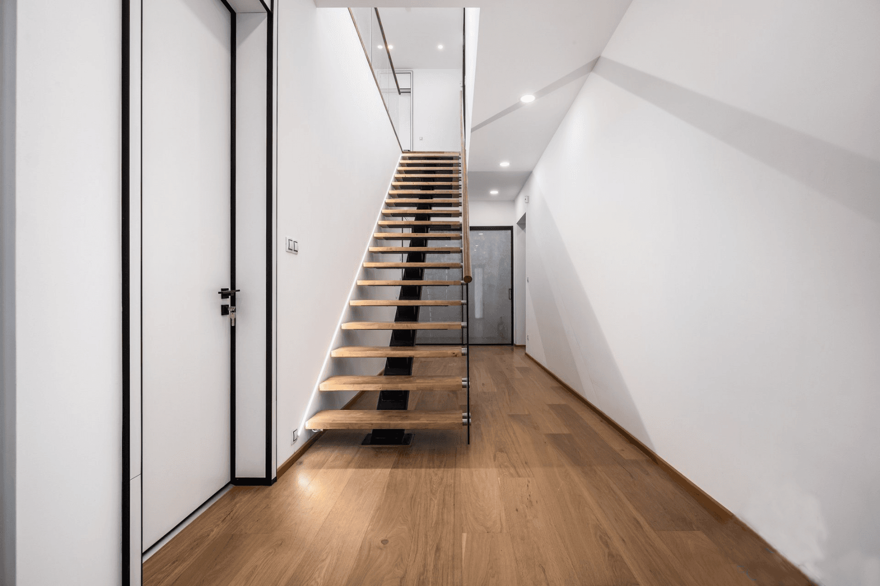 Prodej domu 320 m², pozemek 814 m², U Rybníčka, Vysoký Újezd, Středočeský kraj Prodej domu 320 m², pozemek 814 m², U Rybníčka, Vysoký Újezd, Středočeský kraj