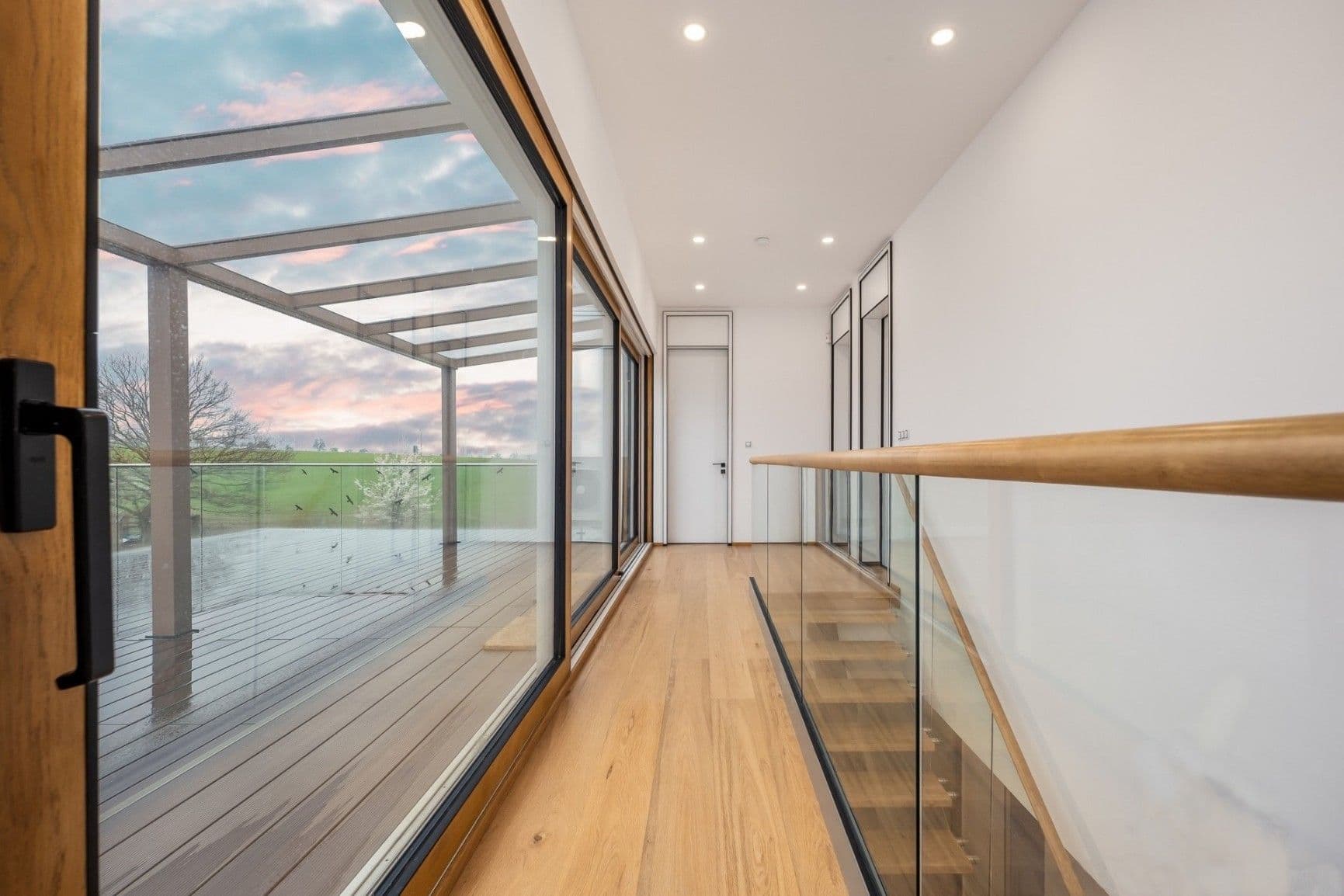 Prodej domu 320 m², pozemek 814 m², U Rybníčka, Vysoký Újezd, Středočeský kraj Prodej domu 320 m², pozemek 814 m², U Rybníčka, Vysoký Újezd, Středočeský kraj