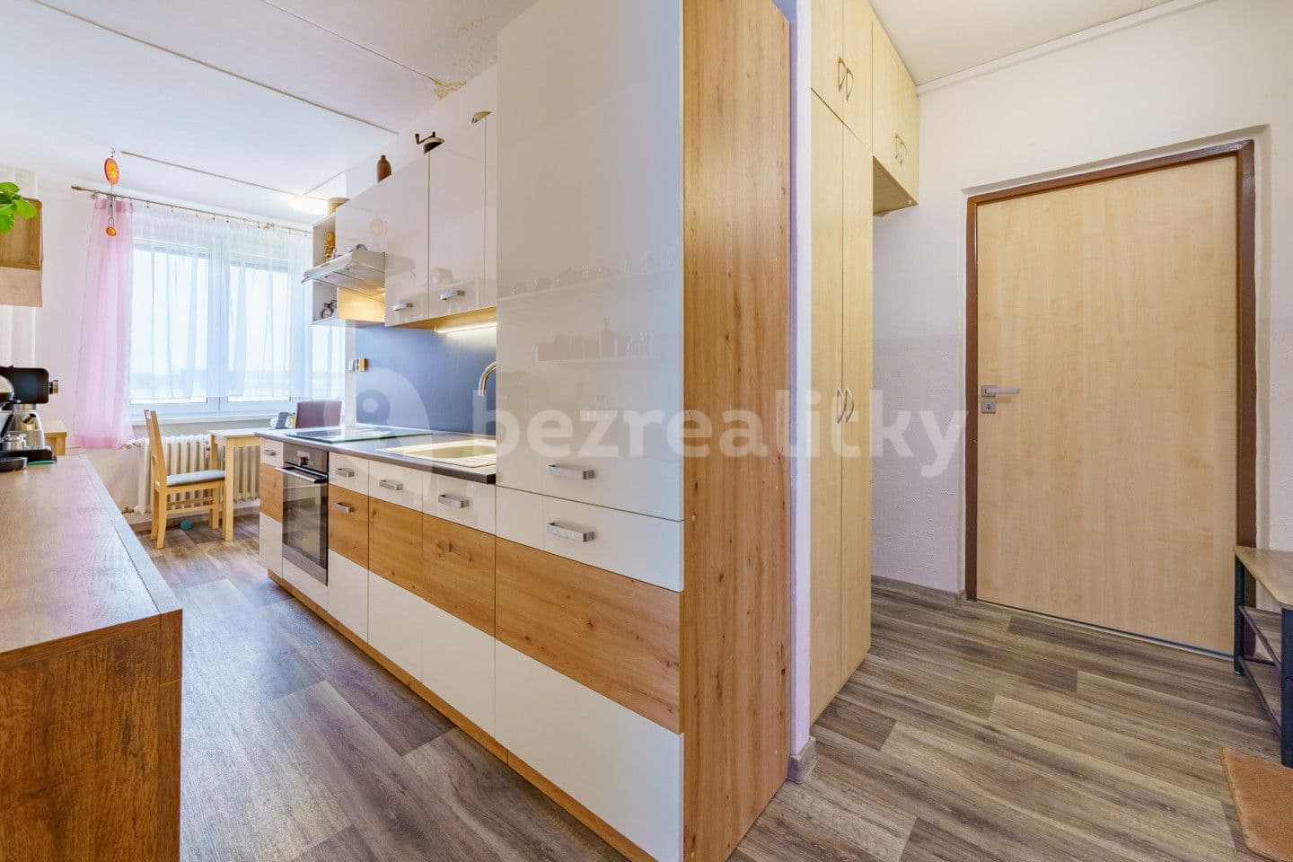 Prodej bytu 2+1 55 m², Závodu míru, Sokolov, Karlovarský kraj