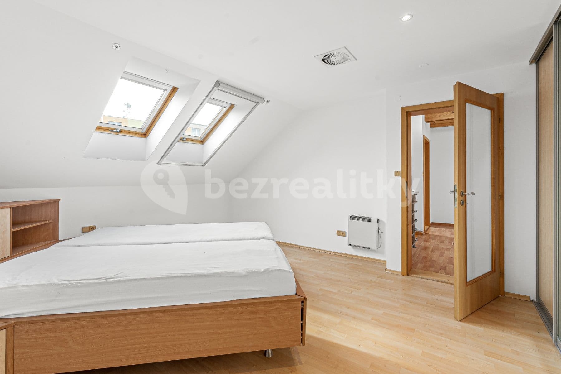 Pronájem domu 300 m², pozemek 1.100 m², Dobrovského, Rajhrad, Jihomoravský kraj Pronájem domu 300 m², pozemek 1.100 m², Dobrovského, Rajhrad, Jihomoravský kraj