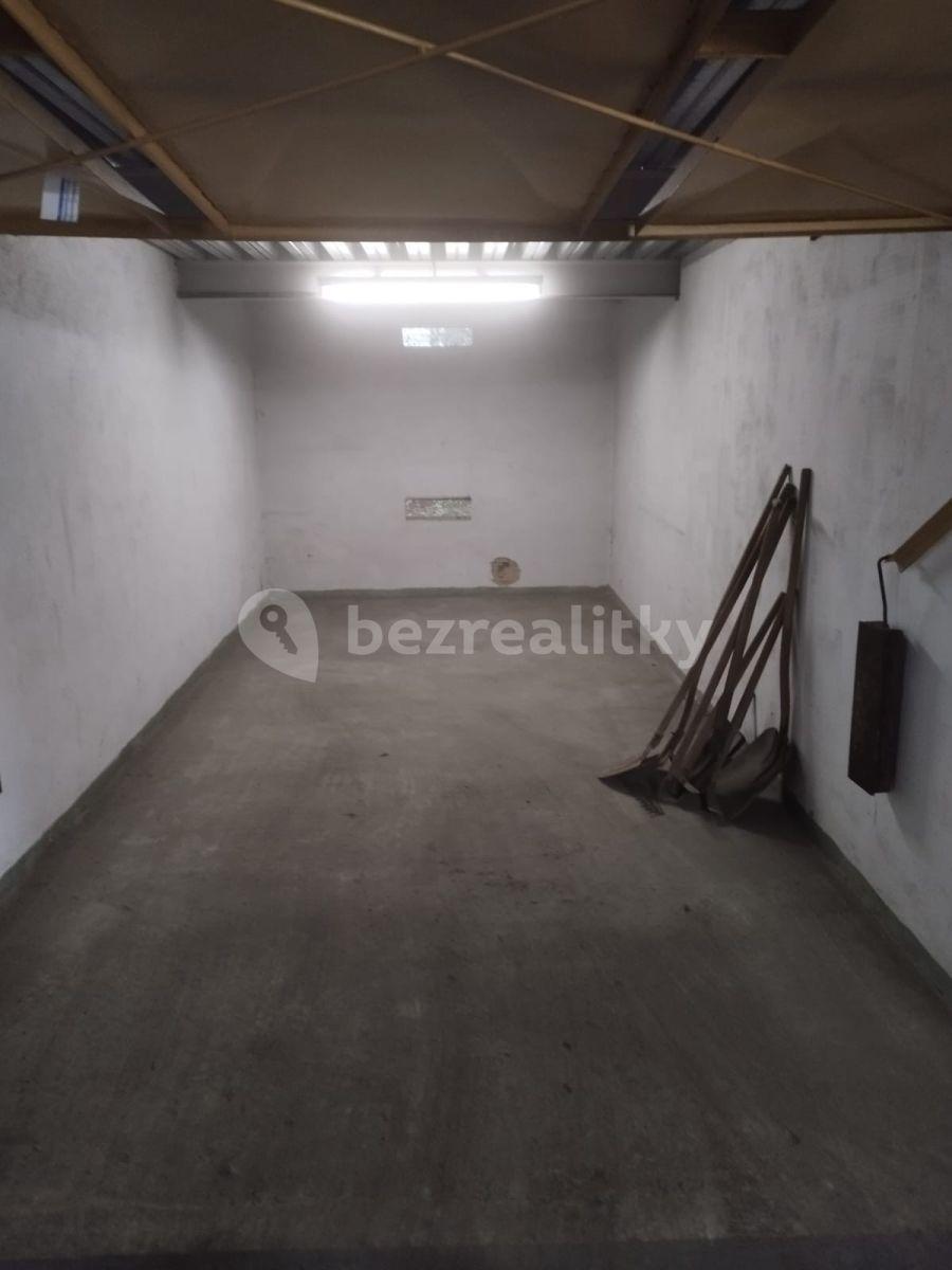 Pronájem garáže 16 m², Čumpelíkova, Praha, Praha