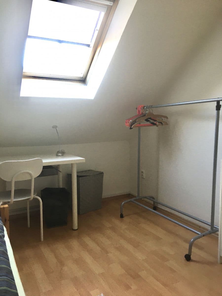 Pronájem bytu 87 m², náměstí Před Bateriemi, Praha, Praha Pronájem bytu 87 m², náměstí Před Bateriemi, Praha, Praha