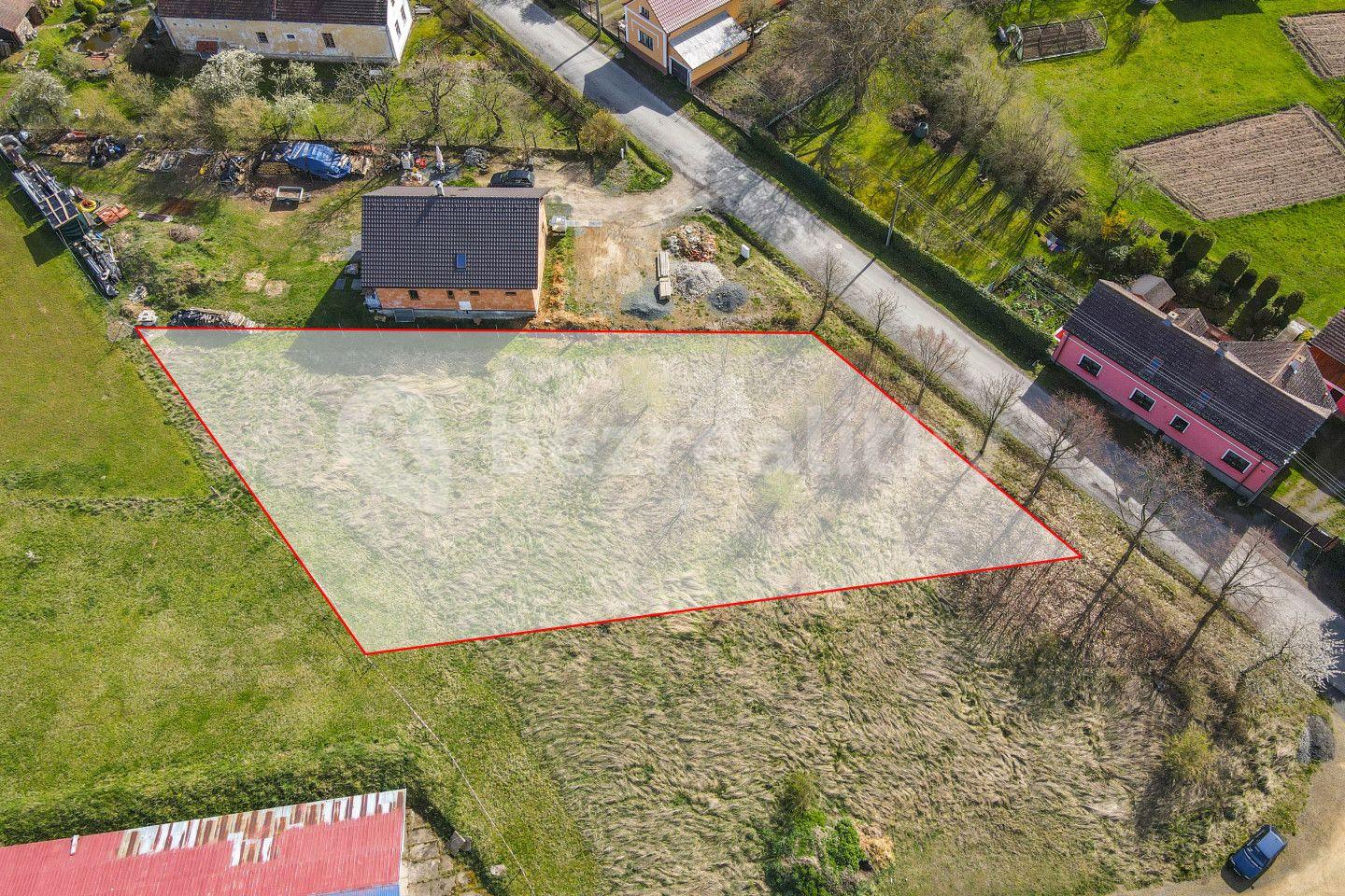 Prodej pozemku 1.335 m², Lisov, Plzeňský kraj