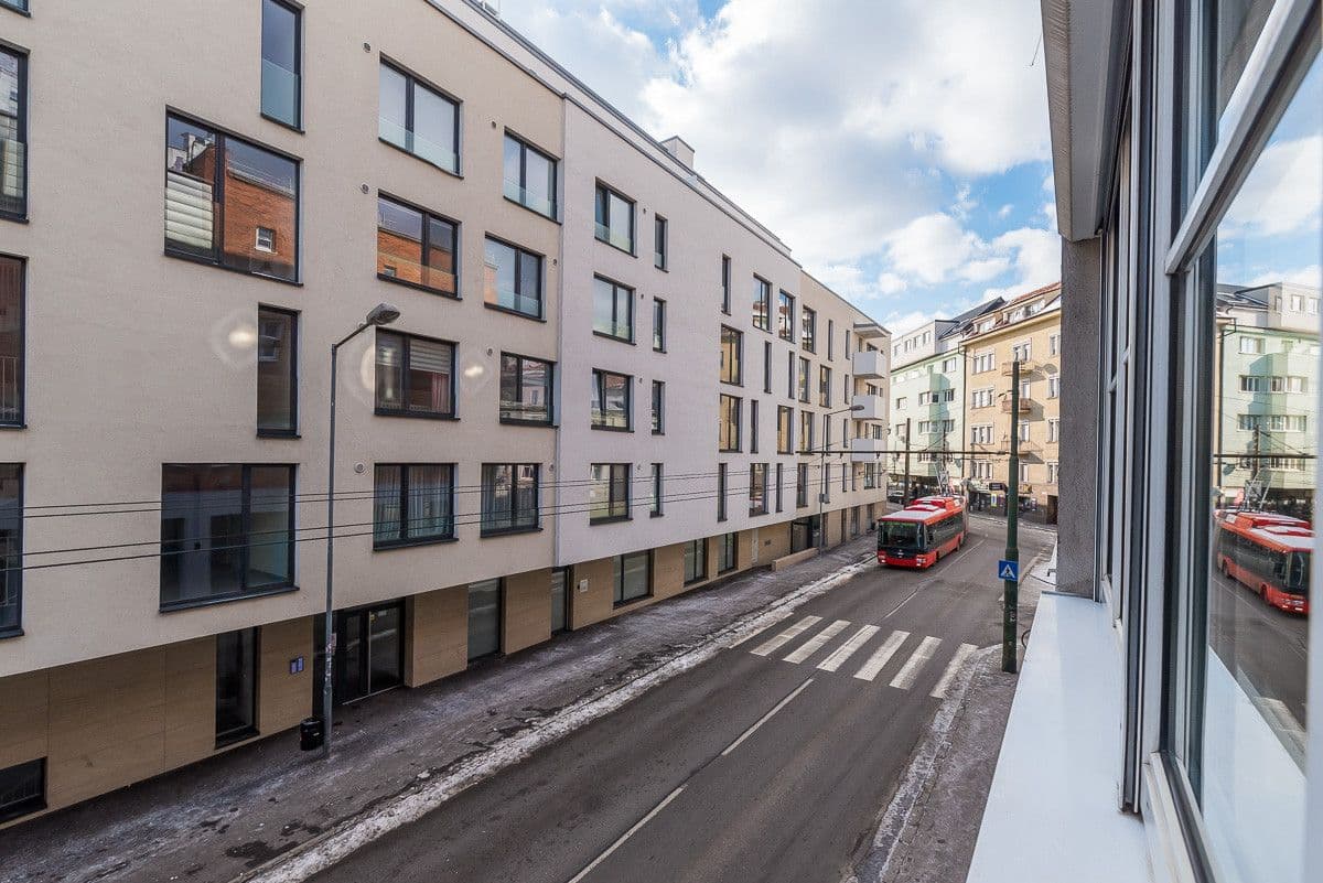 Pronájem bytu Garsoniéra 36 m², Mickiewiczova, Bratislava - mestská časť Staré Mesto, Bratislavský kraj Pronájem bytu Garsoniéra 36 m², Mickiewiczova, Bratislava - mestská časť Staré Mesto, Bratislavský kraj