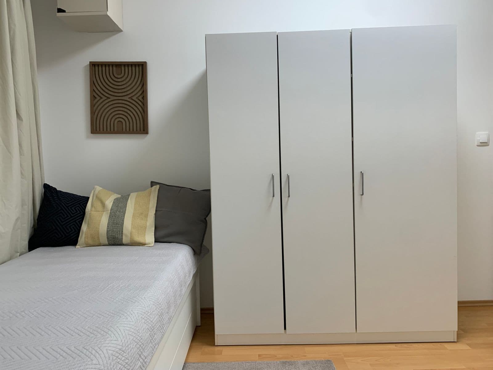Pronájem bytu 4+1 17 m², Mickiewiczova, Bratislava - mestská časť Staré Mesto, Bratislavský kraj Pronájem bytu 4+1 17 m², Mickiewiczova, Bratislava - mestská časť Staré Mesto, Bratislavský kraj