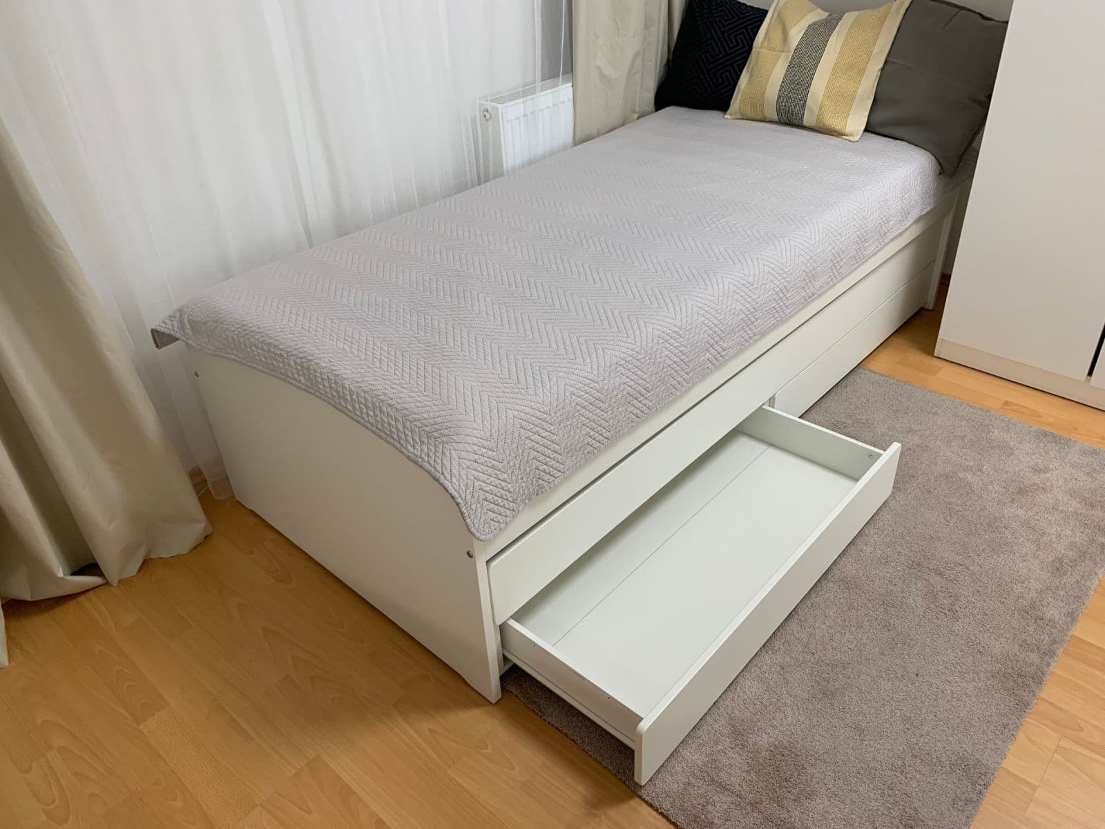 Pronájem bytu 4+1 17 m², Mickiewiczova, Bratislava - mestská časť Staré Mesto, Bratislavský kraj Pronájem bytu 4+1 17 m², Mickiewiczova, Bratislava - mestská časť Staré Mesto, Bratislavský kraj