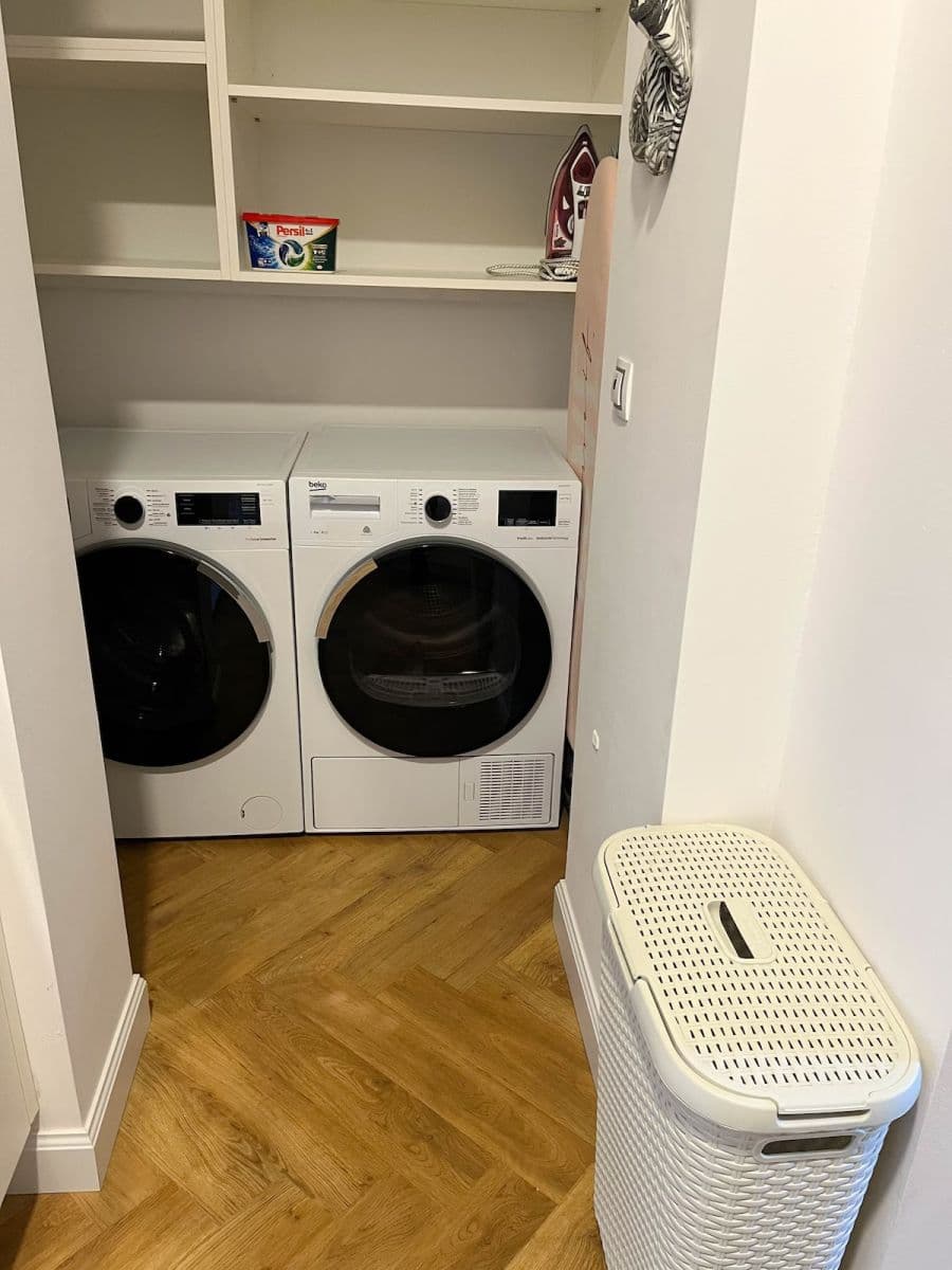 Pronájem bytu 70 m², U Rajské zahrady, Praha, Praha Pronájem bytu 70 m², U Rajské zahrady, Praha, Praha