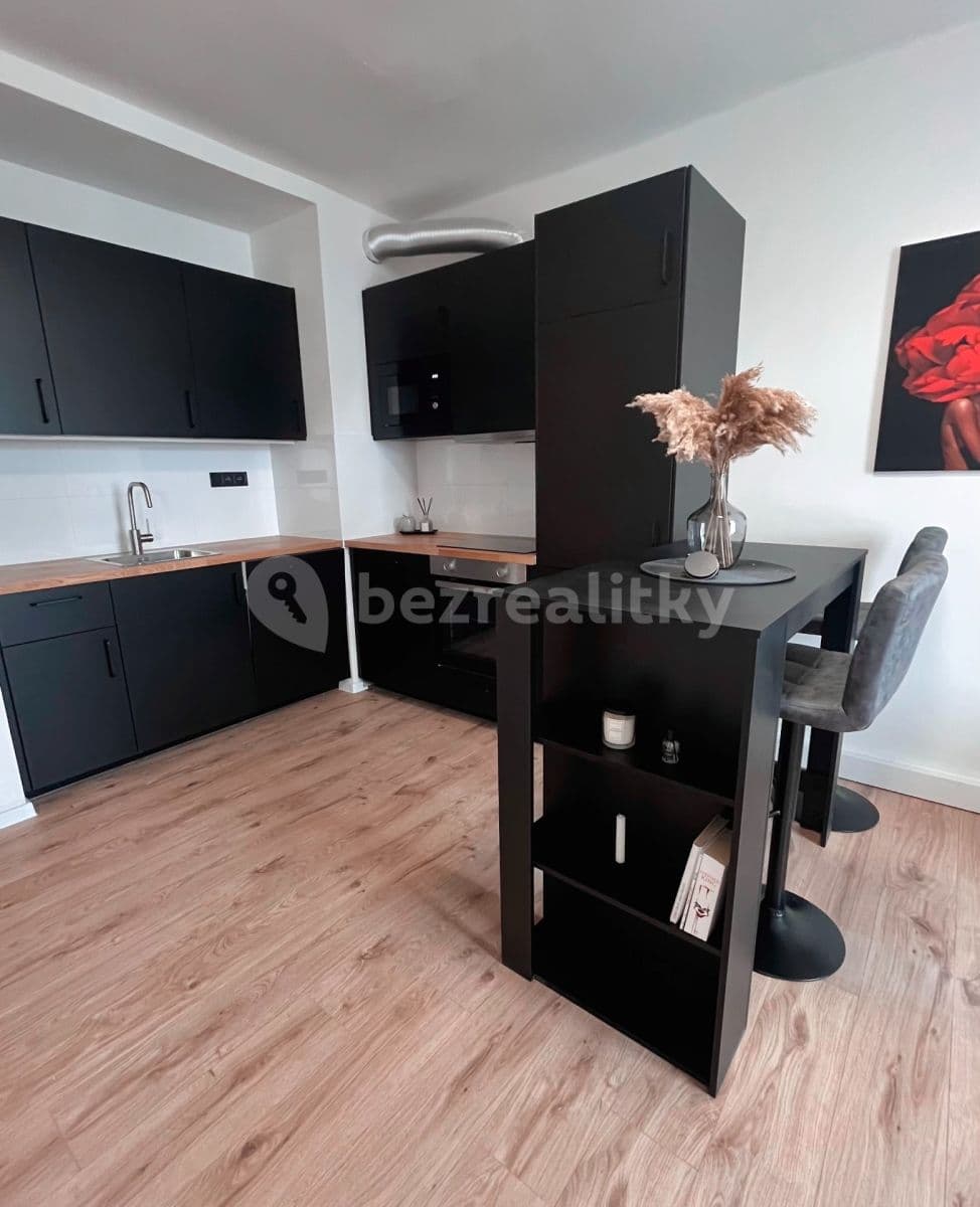 Pronájem bytu 2+kk 48 m², Kovářská, Praha, Praha Pronájem bytu 2+kk 48 m², Kovářská, Praha, Praha