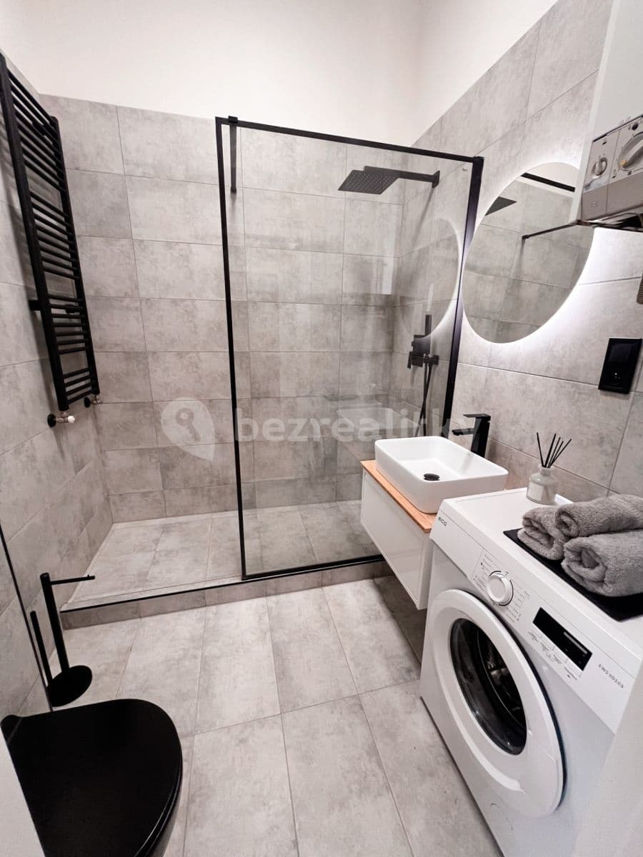 Pronájem bytu 2+kk 48 m², Kovářská, Praha, Praha Pronájem bytu 2+kk 48 m², Kovářská, Praha, Praha