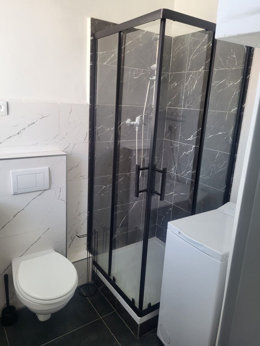 Pronájem bytu 1+kk 28 m², Baarova, Praha, Praha Pronájem bytu 1+kk 28 m², Baarova, Praha, Praha