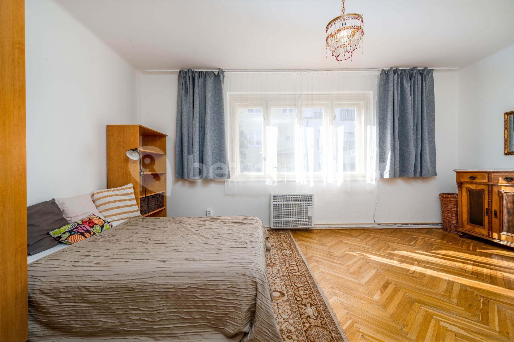 Pronájem bytu 5+1 100 m², Jiřinková, Praha, Praha