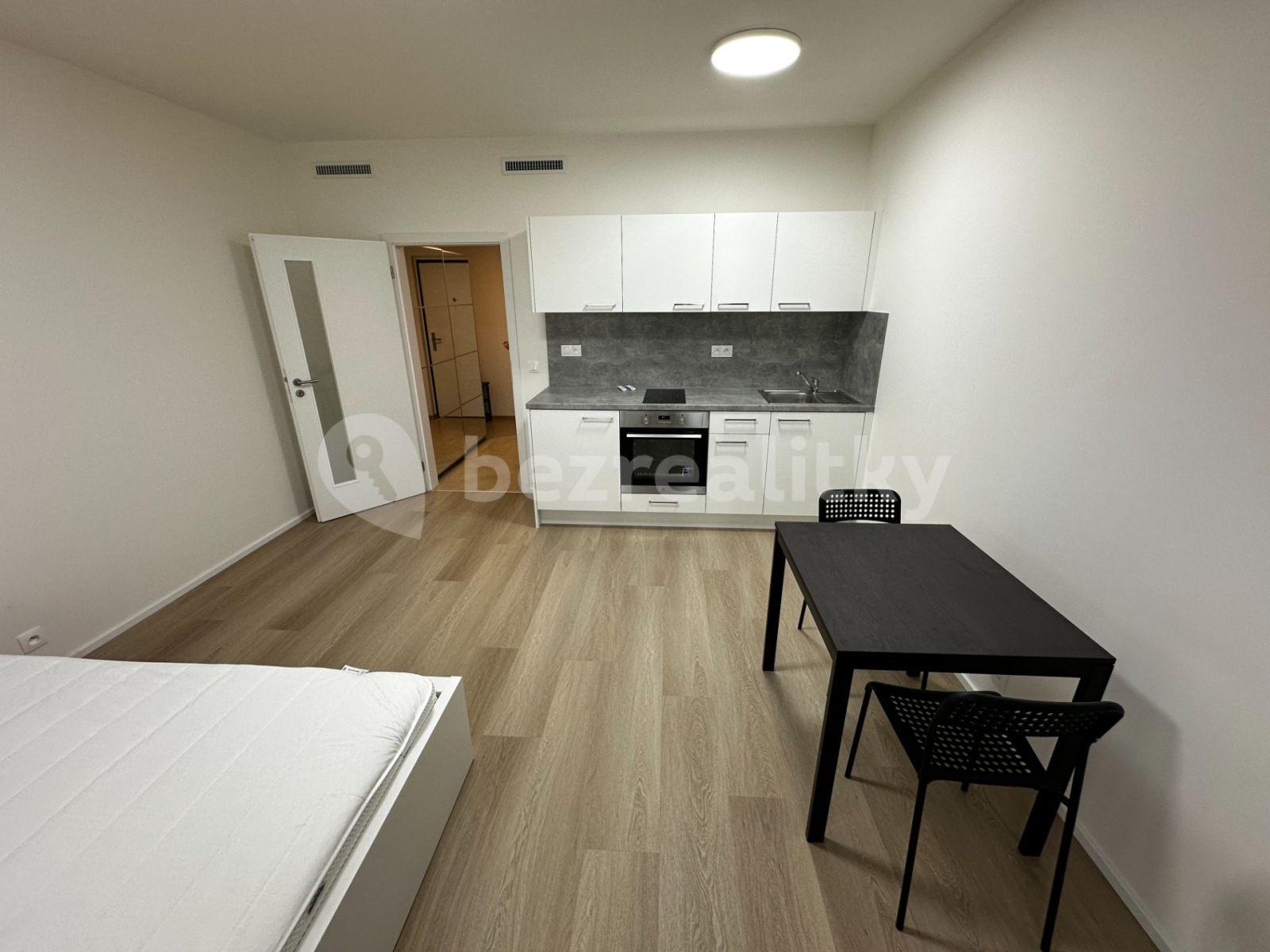 Pronájem bytu 1+kk 36 m², Kolbenova, Praha, Praha