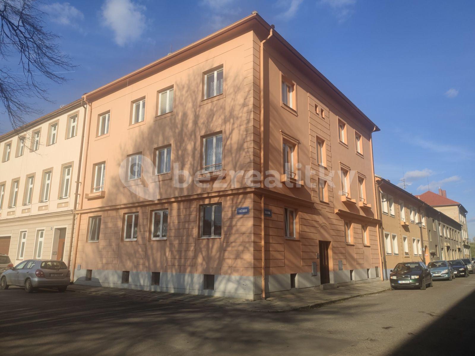 Prodej bytu 3+1 70 m², Vodárenská, Terezín, Ústecký kraj