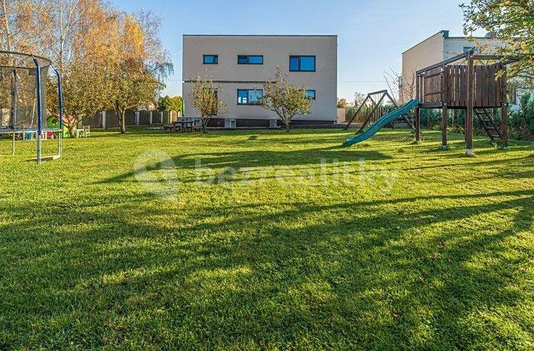 Prodej domu 322 m², pozemek 1.181 m², U školky, Řitka, Středočeský kraj