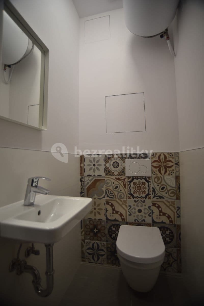 Pronájem bytu 3+1 78 m², Svatoslavova, Praha, Praha Pronájem bytu 3+1 78 m², Svatoslavova, Praha, Praha