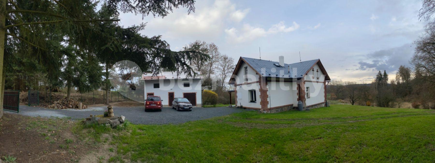 Prodej domu 240 m², pozemek 2.023 m², Libeř, Středočeský kraj