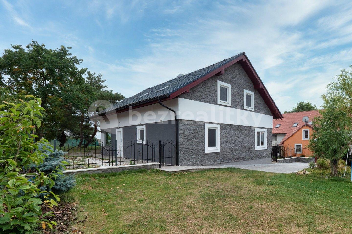 Prodej nebytového prostoru 7.932 m², Střemská, Mělník, Středočeský kraj