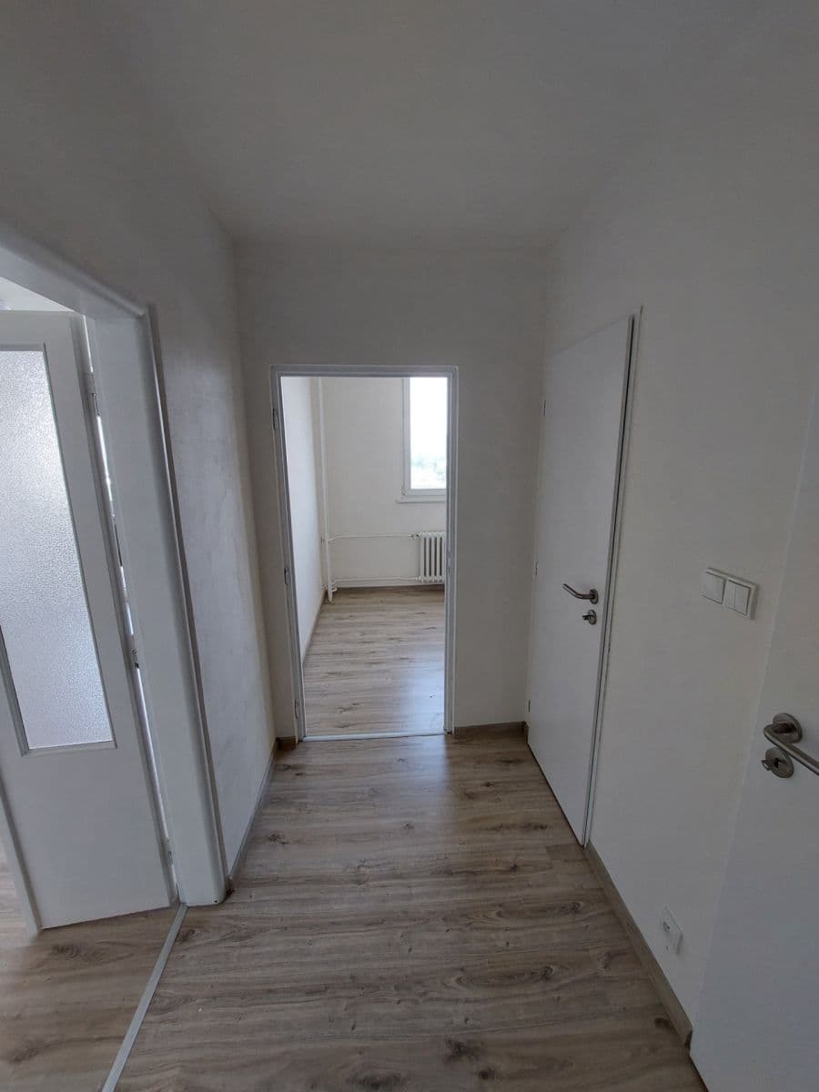 Pronájem bytu 1+1 37 m², Spartakovců, Ostrava, Moravskoslezský kraj Pronájem bytu 1+1 37 m², Spartakovců, Ostrava, Moravskoslezský kraj