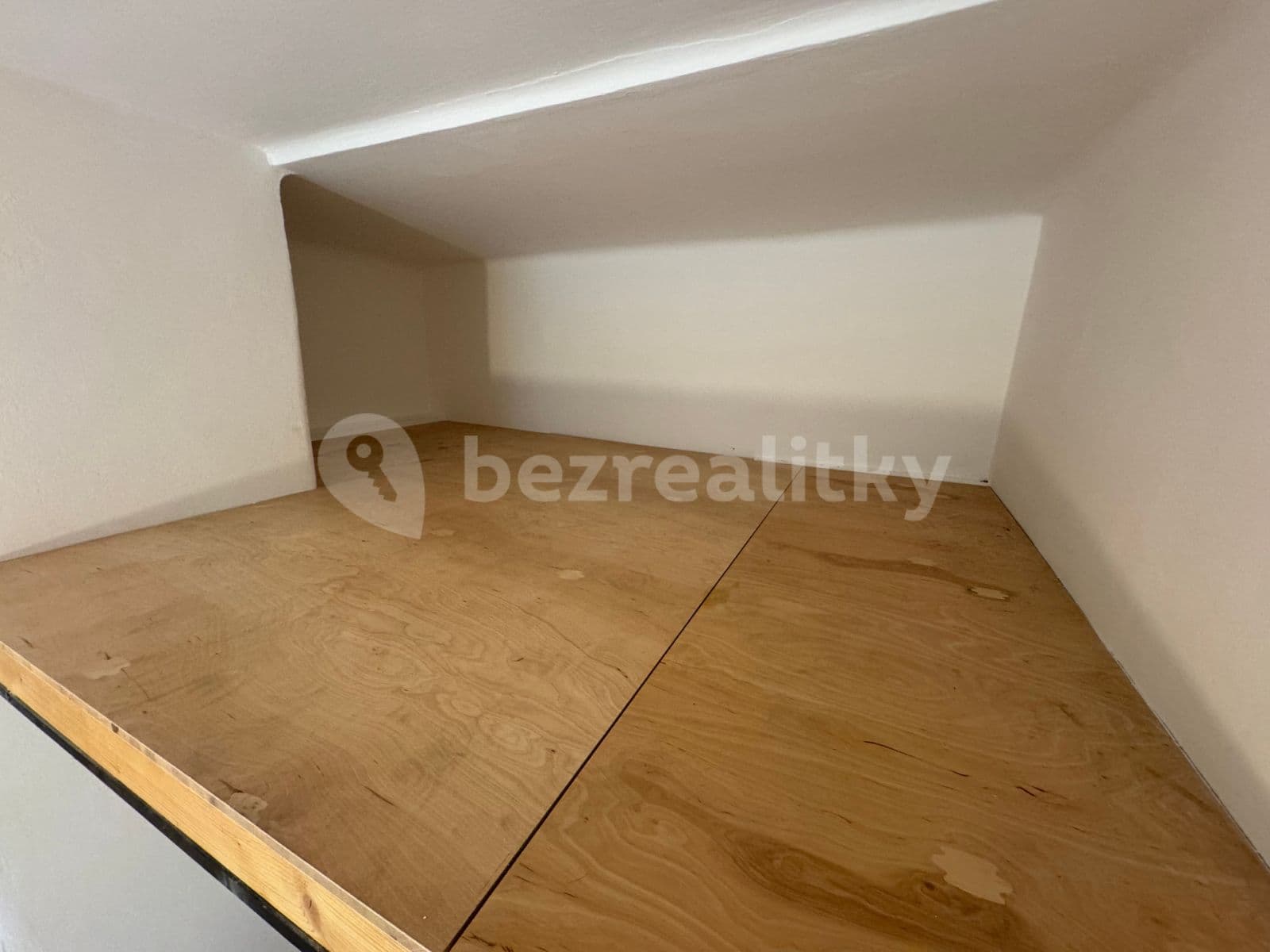 Pronájem bytu 2+kk 40 m², Radhošťská, Praha, Praha Pronájem bytu 2+kk 40 m², Radhošťská, Praha, Praha