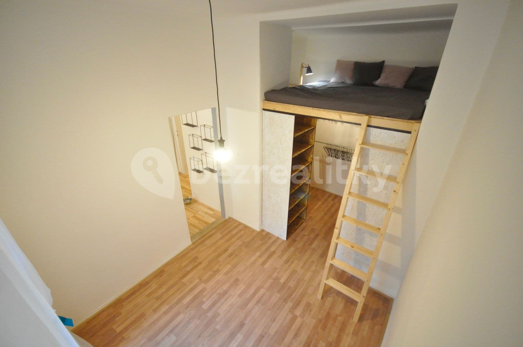 Pronájem bytu 2+kk 40 m², Radhošťská, Praha, Praha Pronájem bytu 2+kk 40 m², Radhošťská, Praha, Praha