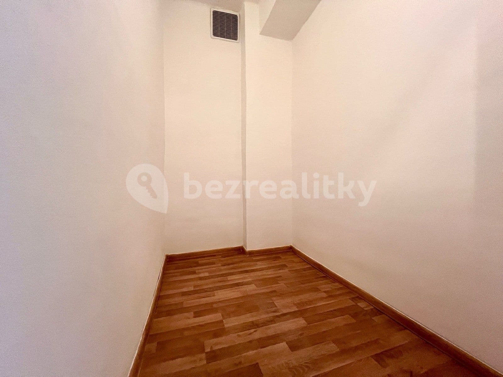 Pronájem bytu 3+1 76 m², náměstí Jana Nerudy, Ostrava, Moravskoslezský kraj