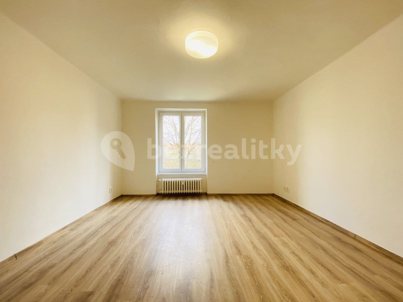 Pronájem bytu 2+1 56 m², náměstí Boženy Němcové, Ostrava, Moravskoslezský kraj
