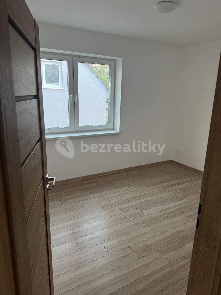 Pronájem bytu 3+kk 70 m², Syrovice, Jihomoravský kraj Pronájem bytu 3+kk 70 m², Syrovice, Jihomoravský kraj