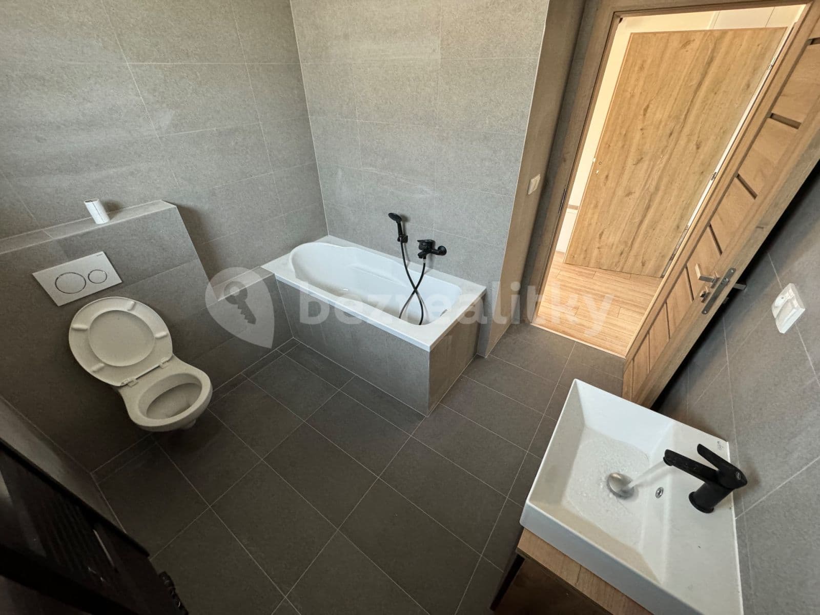 Pronájem bytu 3+kk 70 m², Syrovice, Jihomoravský kraj Pronájem bytu 3+kk 70 m², Syrovice, Jihomoravský kraj