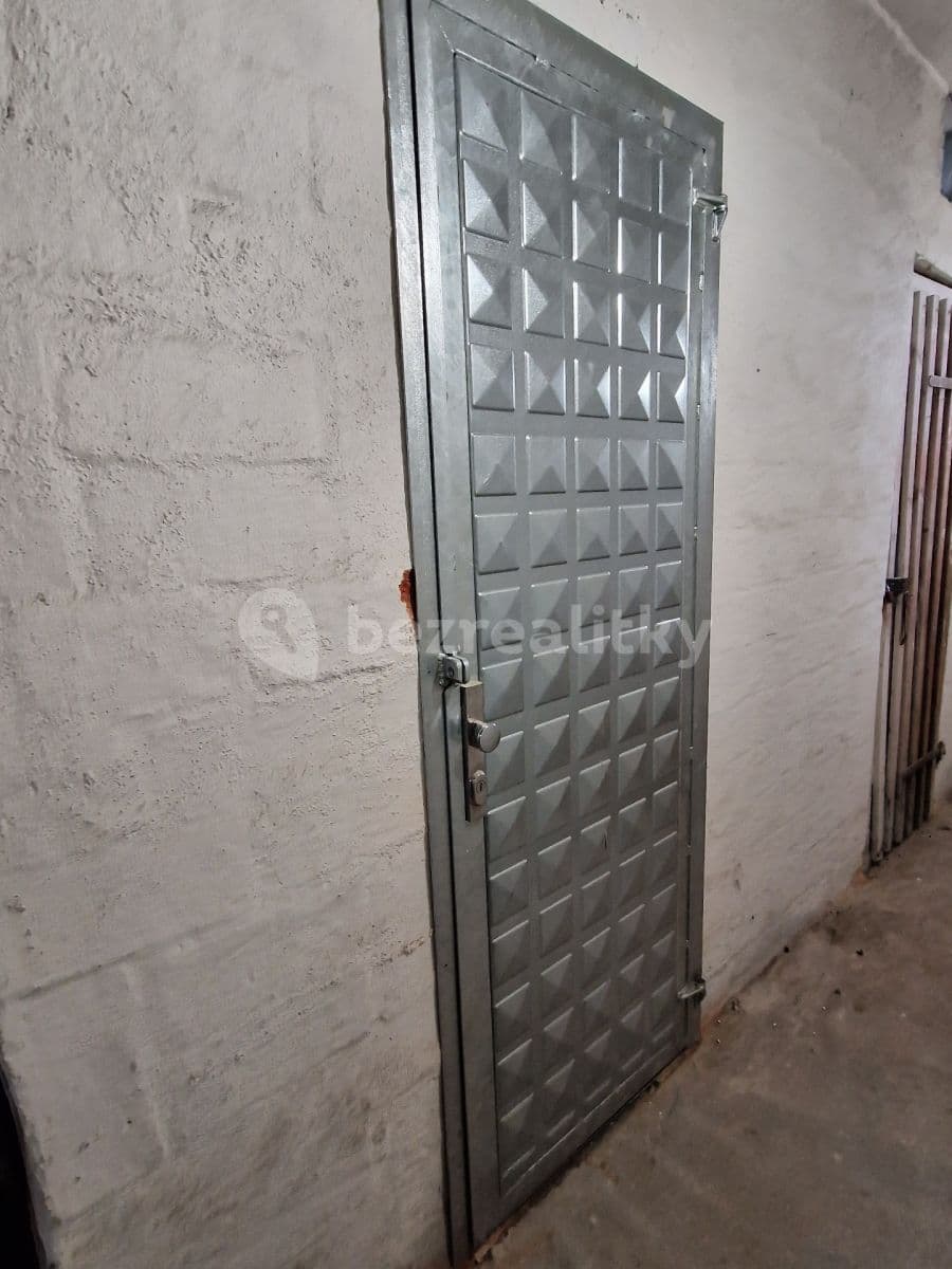 Pronájem bytu 2+1 50 m², U Lomů, Plzeň, Plzeňský kraj Pronájem bytu 2+1 50 m², U Lomů, Plzeň, Plzeňský kraj