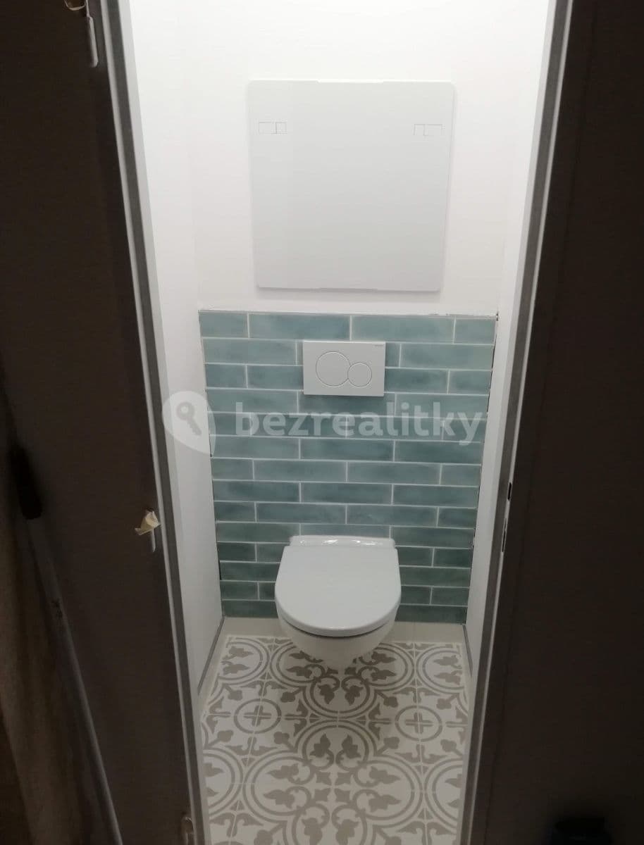 Pronájem bytu 2+1 50 m², U Lomů, Plzeň, Plzeňský kraj Pronájem bytu 2+1 50 m², U Lomů, Plzeň, Plzeňský kraj