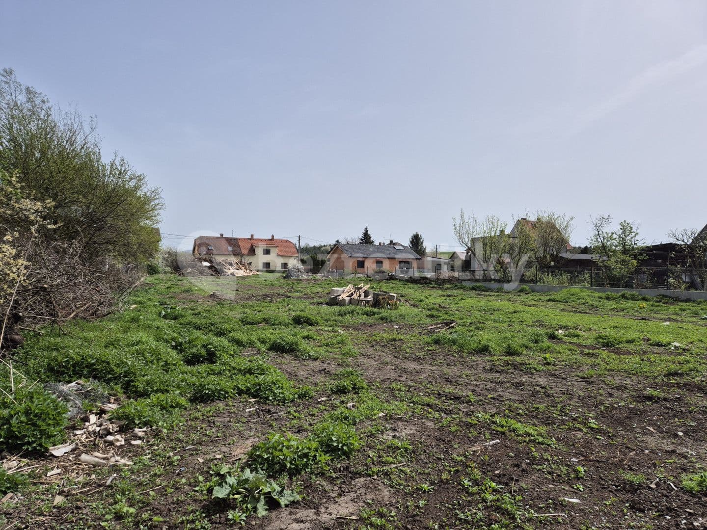 Prodej pozemku 2.561 m², Libomyšl, Středočeský kraj