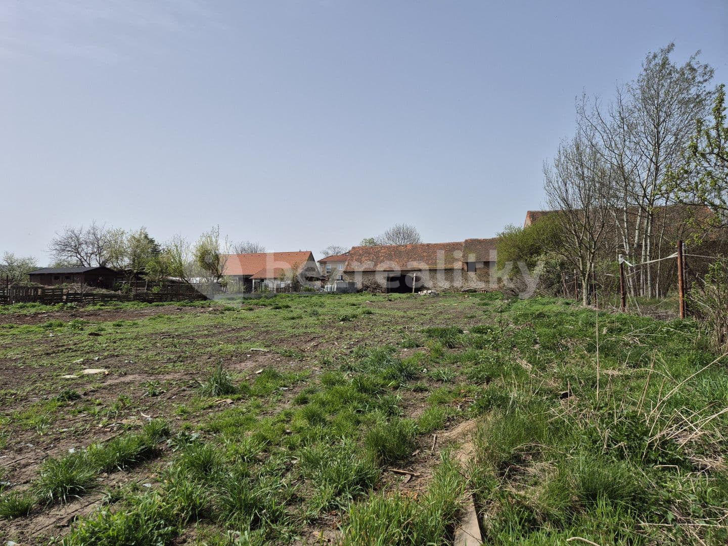 Prodej pozemku 2.561 m², Libomyšl, Středočeský kraj