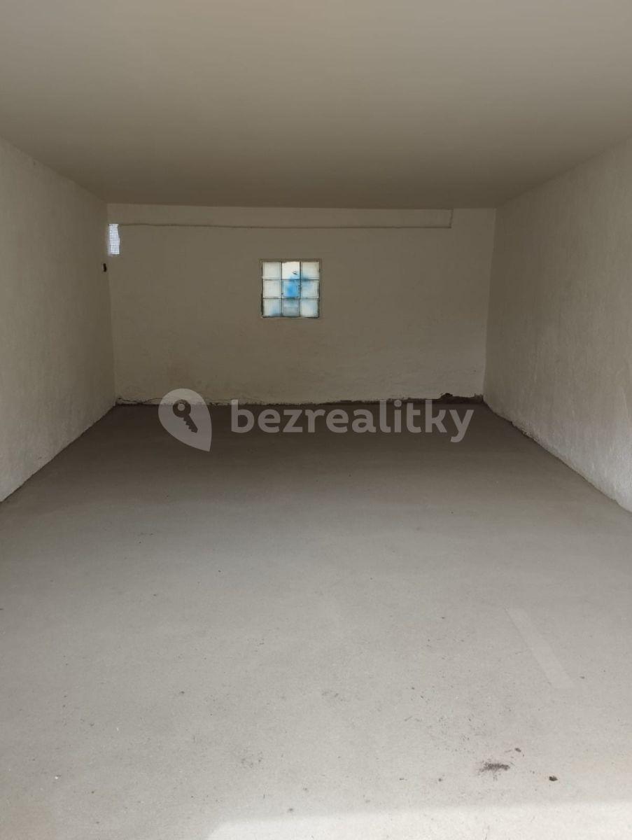Prodej garáže 28 m², Kralupy nad Vltavou, Středočeský kraj