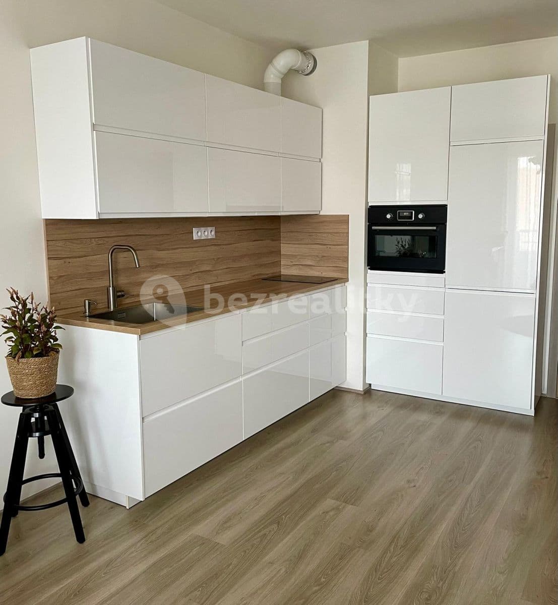 Pronájem bytu 1+kk 33 m², Štanderova, Praha, Praha Pronájem bytu 1+kk 33 m², Štanderova, Praha, Praha