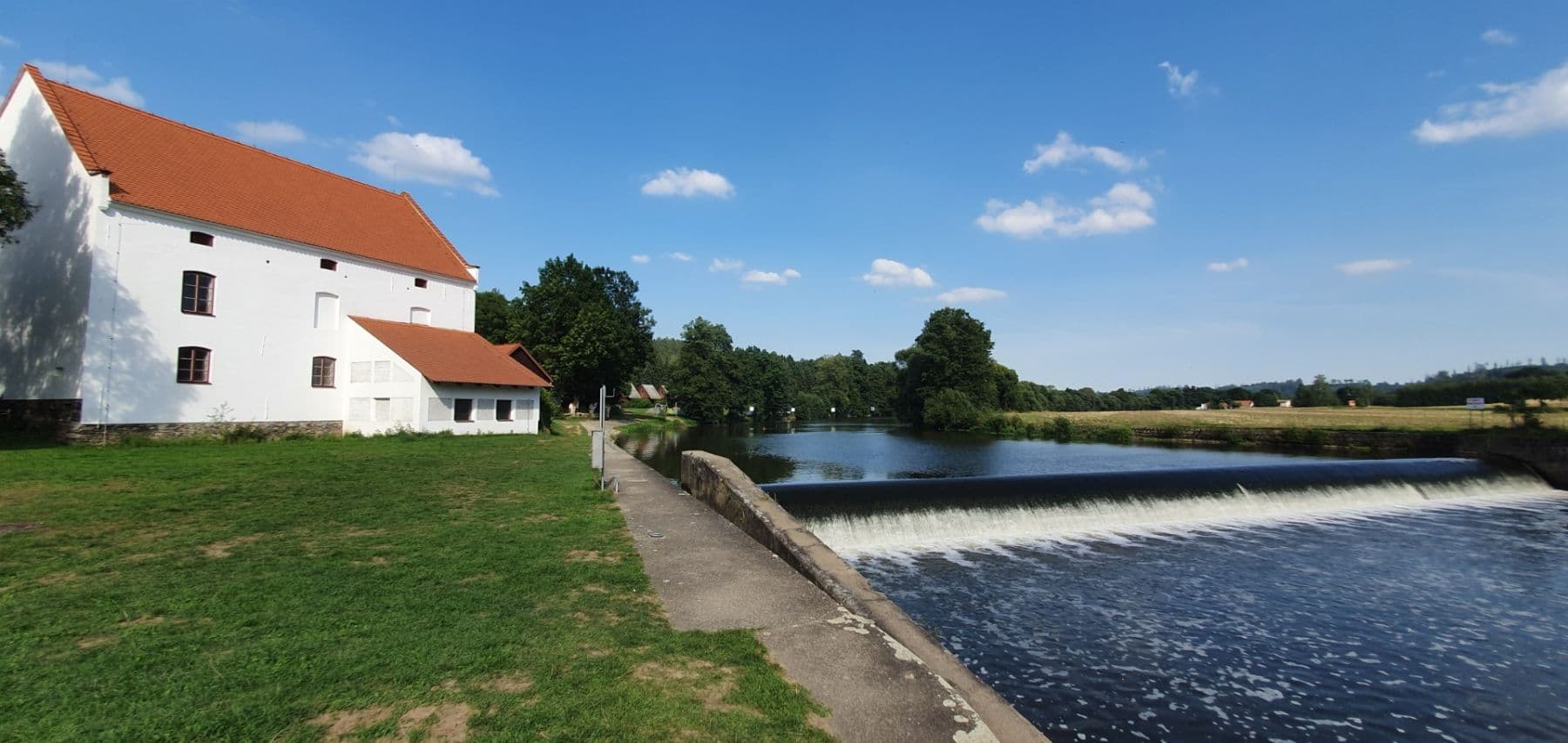 Prodej pozemku 1.493 m², Horka II, Středočeský kraj Prodej pozemku 1.493 m², Horka II, Středočeský kraj
