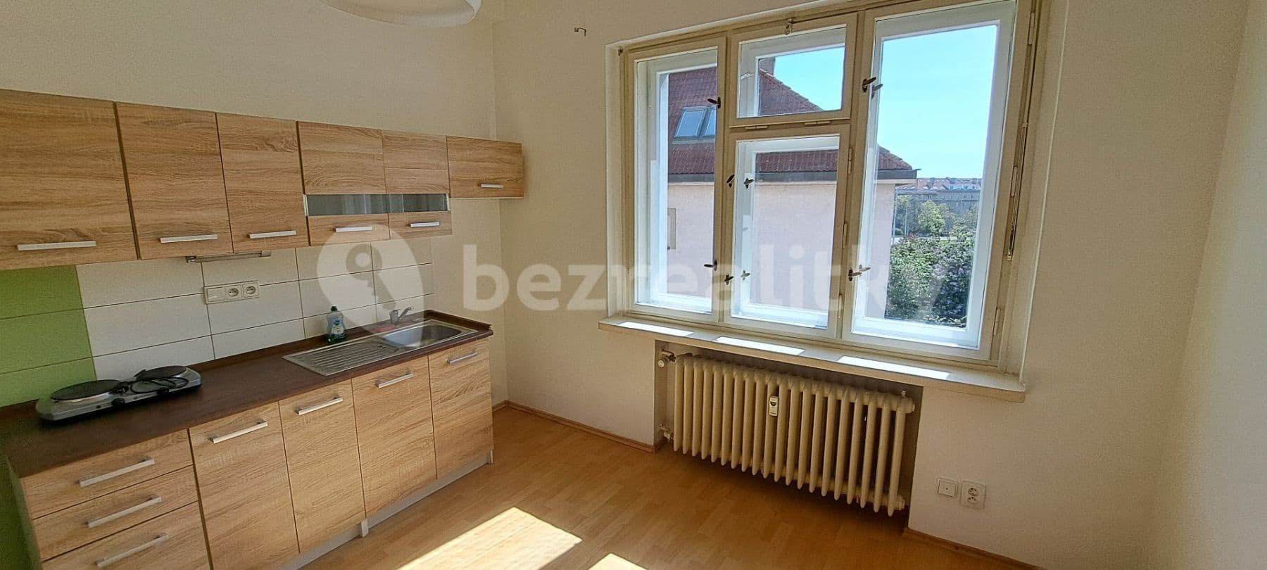 Pronájem bytu 1+kk 20 m², Bělocerkevská, Praha, Praha Pronájem bytu 1+kk 20 m², Bělocerkevská, Praha, Praha