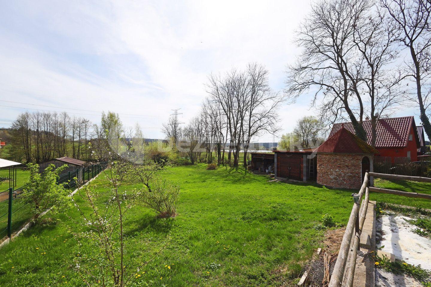 Prodej pozemku 2.113 m², Bochov, Karlovarský kraj