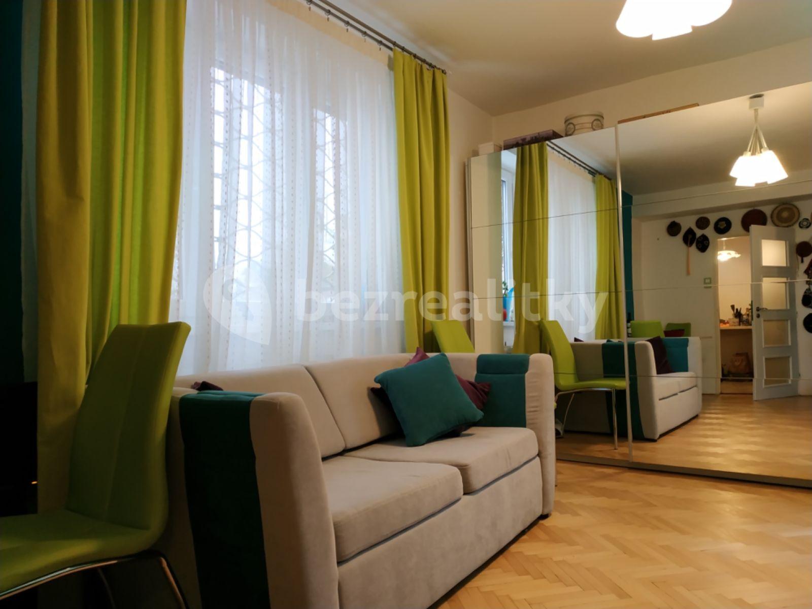 Pronájem bytu 1+1 30 m², Vápencová, Praha, Praha