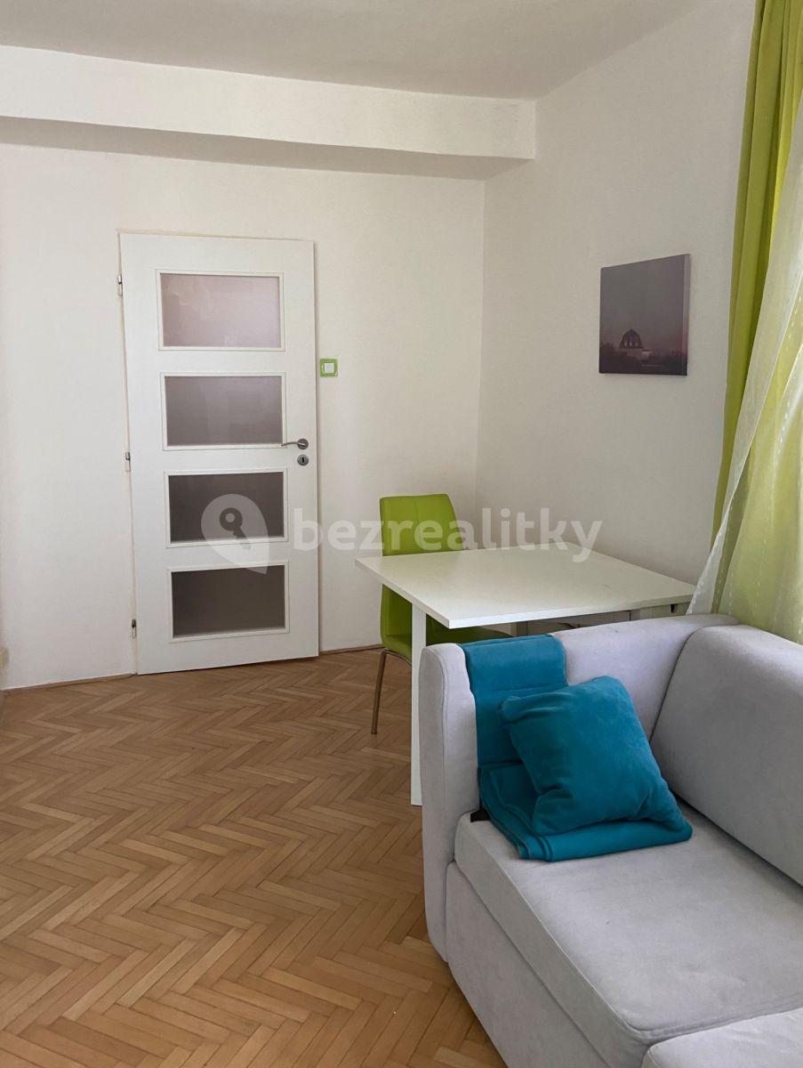 Pronájem bytu 1+1 30 m², Vápencová, Praha, Praha