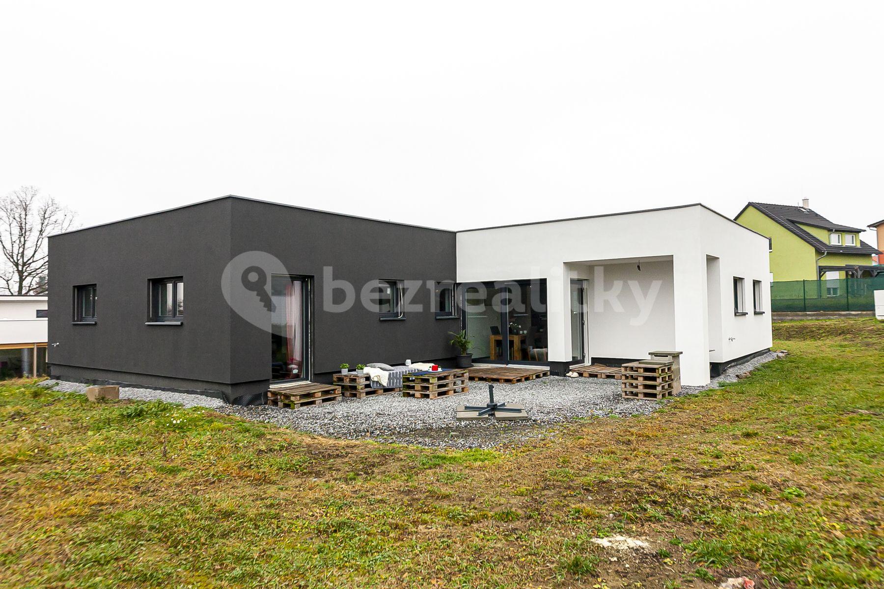 Prodej domu 180 m², pozemek 1.445 m², Ke Hrušce, Strančice, Středočeský kraj