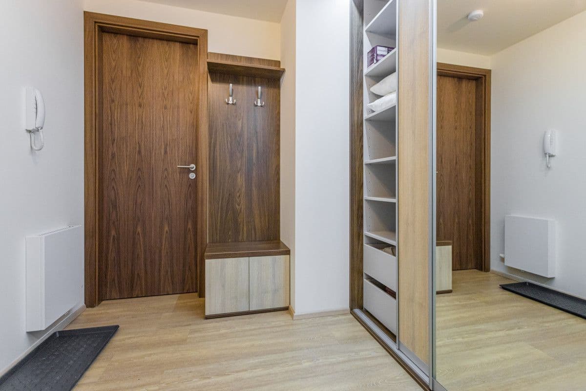 Pronájem bytu 35 m², Hlaváčkova, Praha, Praha Pronájem bytu 35 m², Hlaváčkova, Praha, Praha