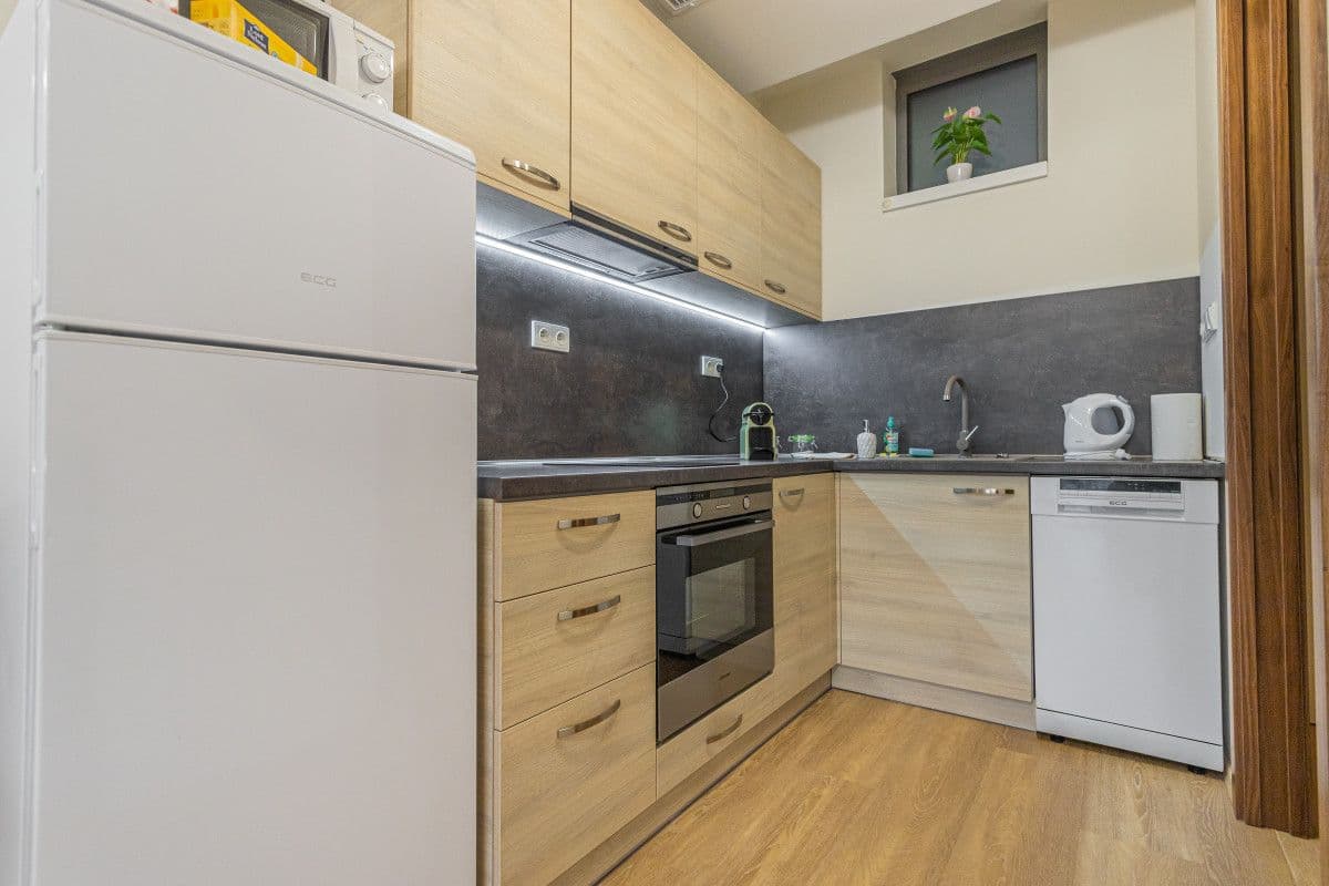 Pronájem bytu 35 m², Hlaváčkova, Praha, Praha Pronájem bytu 35 m², Hlaváčkova, Praha, Praha