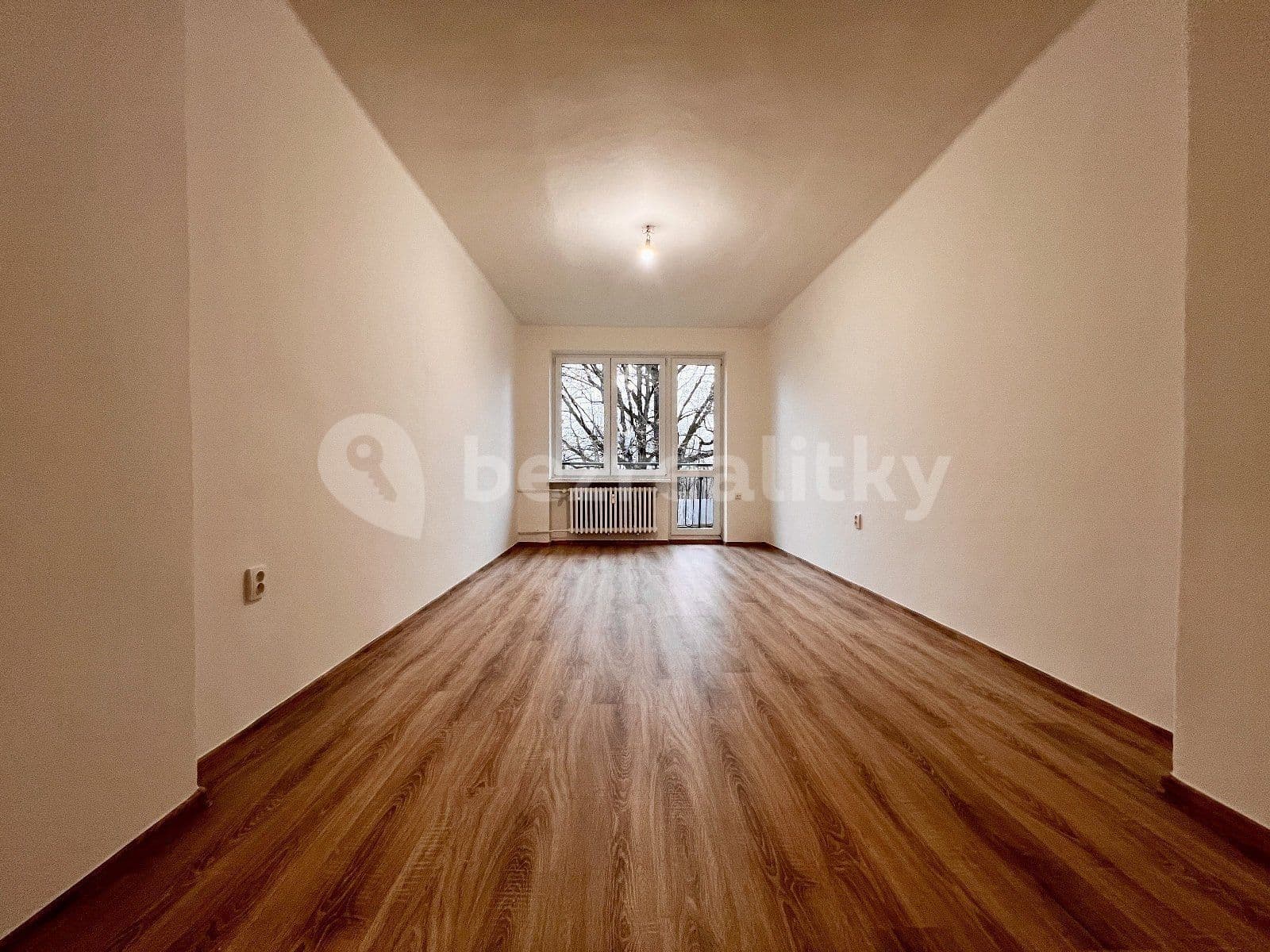 Pronájem bytu 2+1 48 m², Radvanická, Ostrava, Moravskoslezský kraj