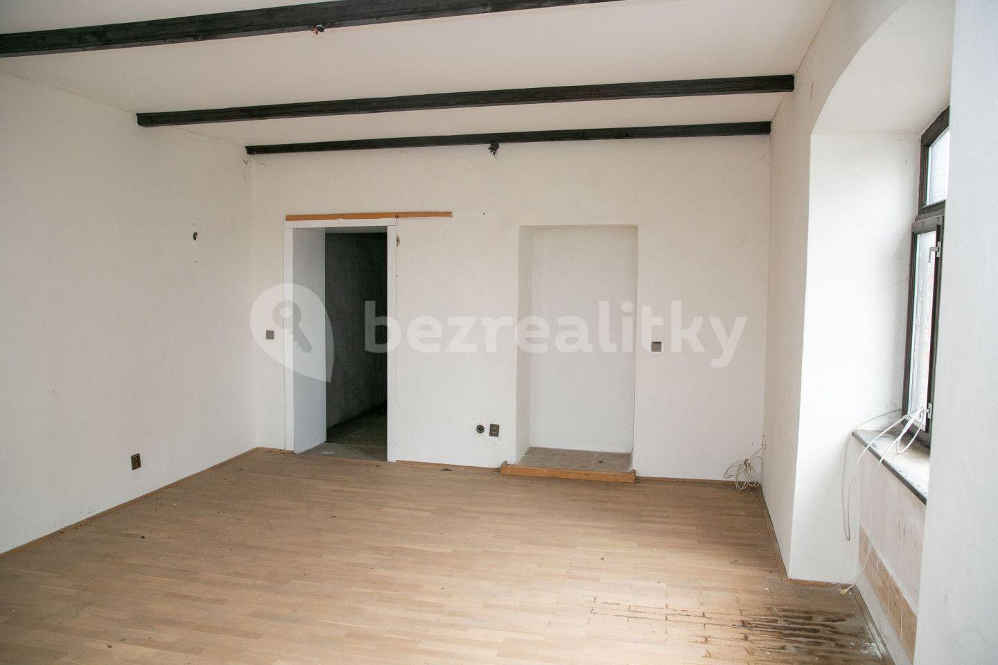 Prodej domu 239 m², pozemek 176 m², nám. T. G. Masaryka, Horní Cerekev, Kraj Vysočina