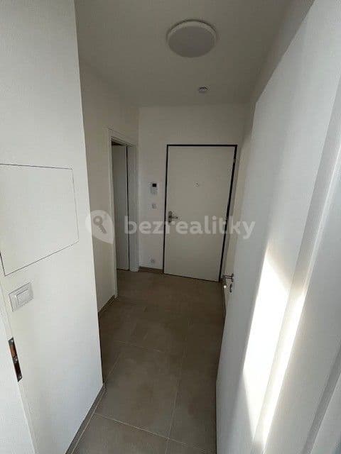 Pronájem bytu 1+kk 38 m², Františka Kováříka, Plzeň, Plzeňský kraj Pronájem bytu 1+kk 38 m², Františka Kováříka, Plzeň, Plzeňský kraj