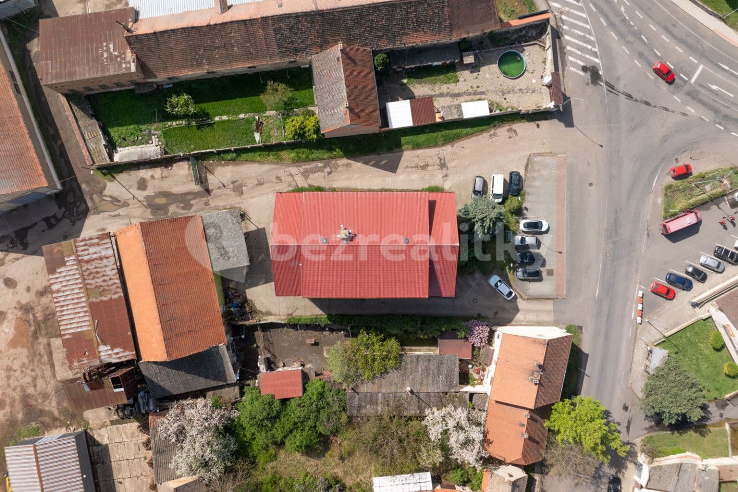 Prodej domu 1.006 m², pozemek 385 m², Dobroměřice, Ústecký kraj