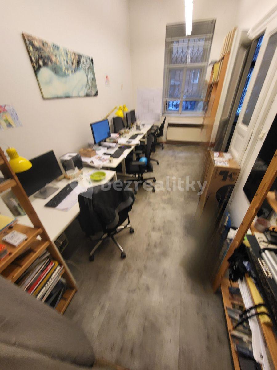 Pronájem kanceláře 58 m², Kamenická, Praha, Praha